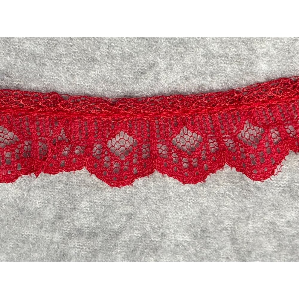 Vintage Red Lace Trim 4 yards long 1" wide Scalloped Edges Nylon Made In USA